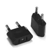 Conector Adaptador de 220V Americano a Europeo Negro - 2