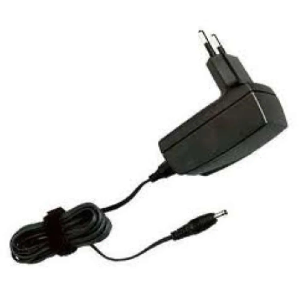 Transformador 110-240v 50/60hz Out 4.5v 0.5A (+)--(o--(-)  1 Unid.
