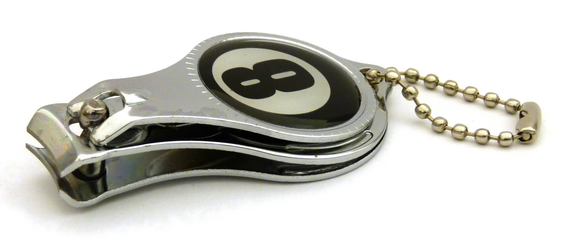 Corta uñas bola 8 Key Chain